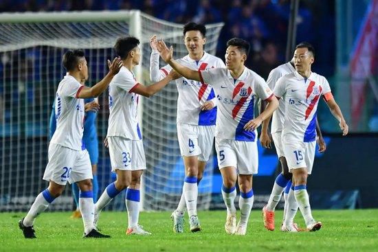 前瞻英超解析：阿森纳VS西汉姆联　时间：2023-12-2904:15　阿森纳目前以12胜4平2负的战绩排名英超第2名位置，球队得失球比为36：16。